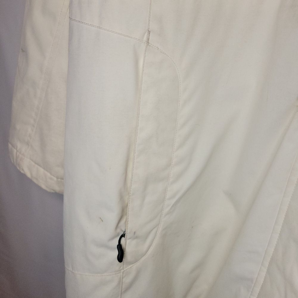 L.L. Bean Women's Winter Warmer Coat - Picture 13 of 16